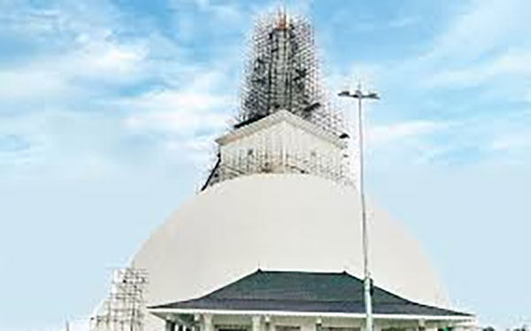 සඳහිරු සෑය අද සසුනට පිදෙයි