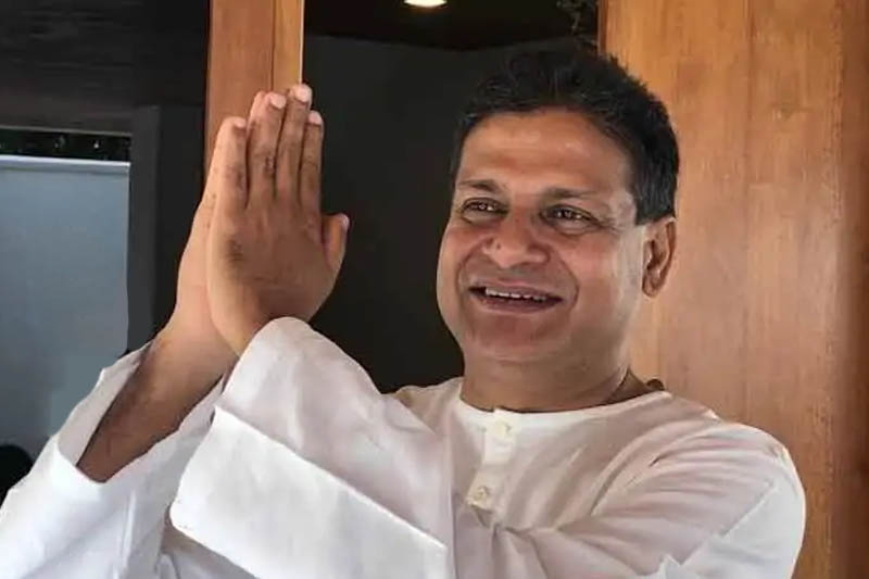 සජීවී සංවාද වලට ඉදිරිපත් නොවන අපේක්ෂකයන් වේදිකා මත බොරු පොරොන්දු දෙනවා